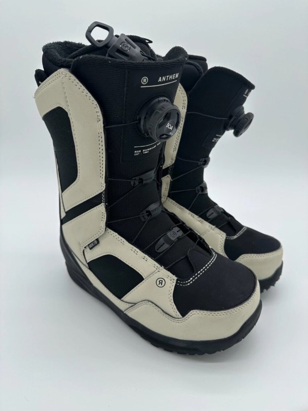 Ride anthem snowboard boots 9.5 Mens White on Black 2025
